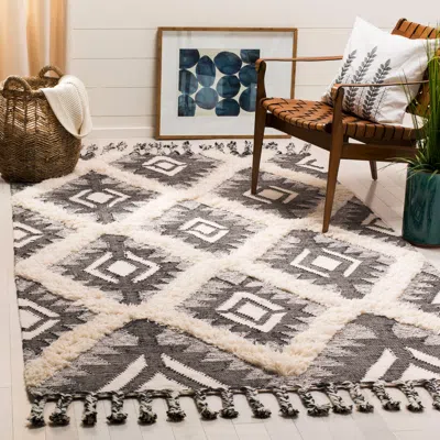 Safavieh Kenya Hand Made Area Rug, Black / Ivory Bohemian Style Non-shedding In Gray