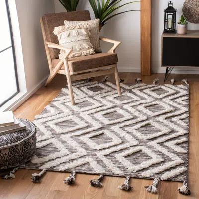 Safavieh Kenya Hand Made Area Rug, Brown / Ivory Bohemian Style Non-shedding