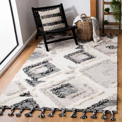 Safavieh Kenya Hand Made Area Rug, Grey / Black Bohemian Style Non-shedding In Multi