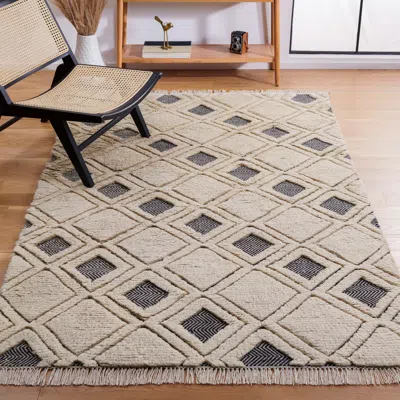 Safavieh Kenya Hand Made Area Rug, Ivory / Black Shag / Flokati Style Non-shedding In Neutral