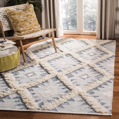 Safavieh Kenya Hand Made Area Rug, Silver / Ivory Shag / Flokati Style Non-shedding In Neutral