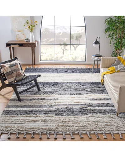 Safavieh Kenya Hand Woven Wool Rug In Gray