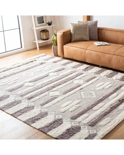 Safavieh Kenya Hand Woven Wool Rug In Ivory