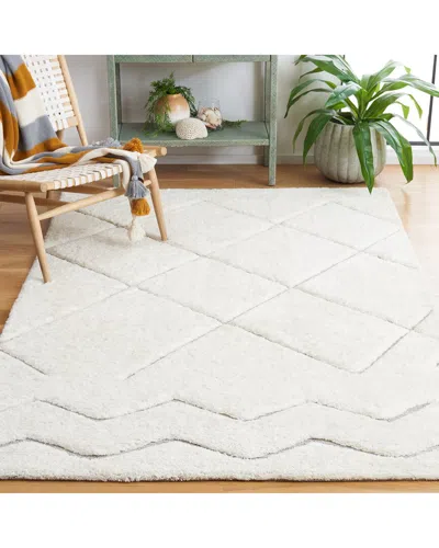 Safavieh Kenya Hand Woven Wool-blend Rug In White