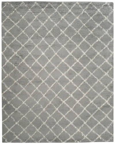 Safavieh Kenya Rug In Gray