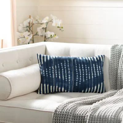 Safavieh Laurena Pillow In Blue