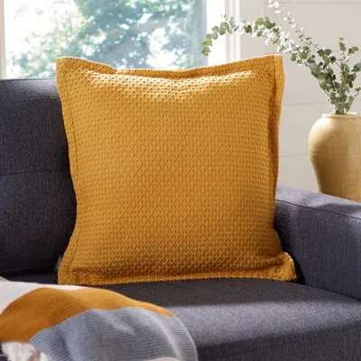 Safavieh Lucina Pillow In Gold