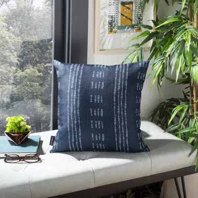 Safavieh Madelyn Pillow In Blue