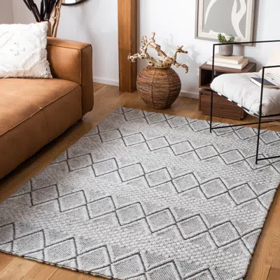 Safavieh Marbella Hand Made Area Rug, Light Grey / Black Bohemian Style Non-shedding In Gray
