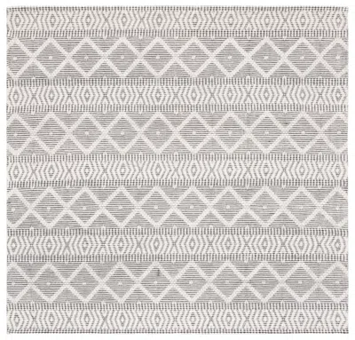 Safavieh Marbella Handwoven Rug In Gray