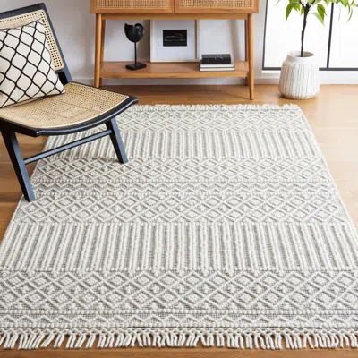 Safavieh Marbella Machine Made Area Rug, Ivory / Black Bohemian Style Easy Care In Gray
