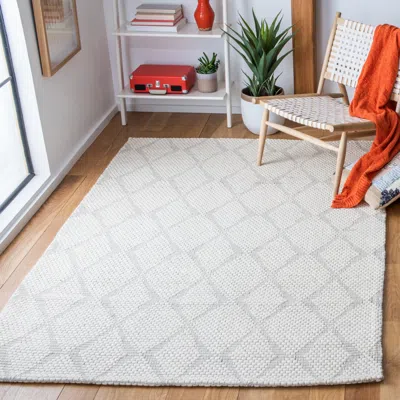 Safavieh Marbella Machine Made Area Rug, Ivory Contemporary Style Easy Care In Gray