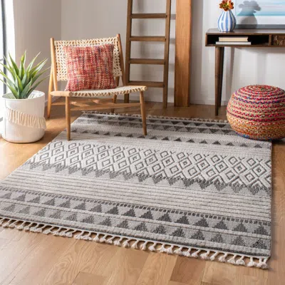 Safavieh Marrakesh Machine Made Area Rug, Ivory / Blue Bohemian Style Easy Care In Gray