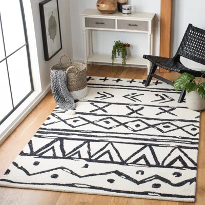 Safavieh Metro Hand Made Area Rug, Black / Ivory Bohemian Style Non-shedding In White