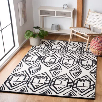 Safavieh Metro Hand Made Area Rug, Black / Ivory Bohemian Style Non-shedding In White
