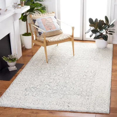 Safavieh Metro Hand Made Area Rug, Grey / Ivory Traditional Style Non-shedding In Gray