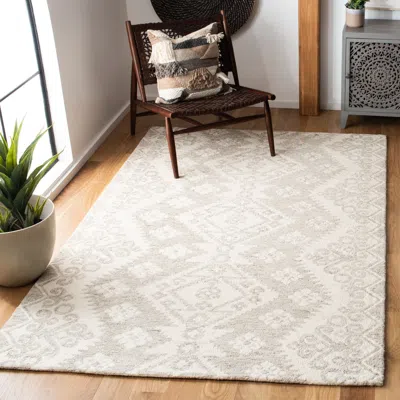 Safavieh Micro-loop Hand Made Area Rug, Ivory / Beige Traditional Style Non-shedding In Gray