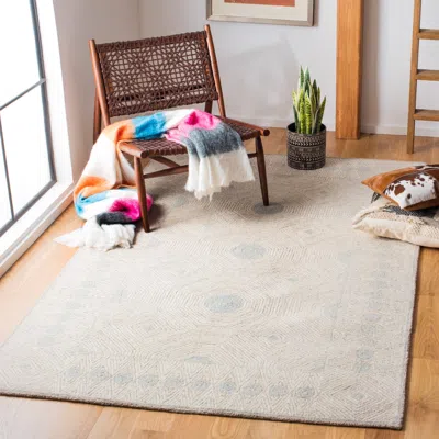 Safavieh Micro-loop Hand Made Area Rug, Silver / Beige Contemporary Style Non-shedding In Neutral