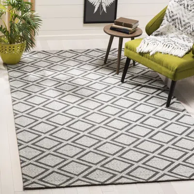 Safavieh Micro-loop Hand Made Area Rug, Silver / Dark Grey Contemporary Style Non-shedding In Gray