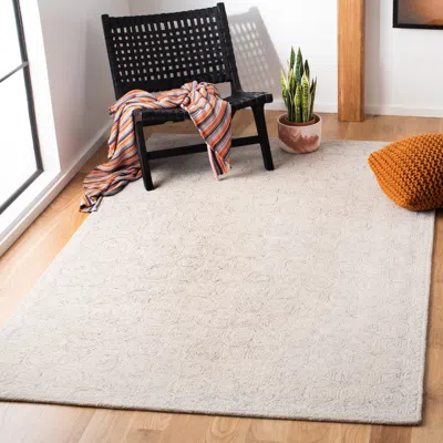 Safavieh Micro-loop Hand Made Area Rug, Silver / Grey Contemporary Style Non-shedding In Neutral