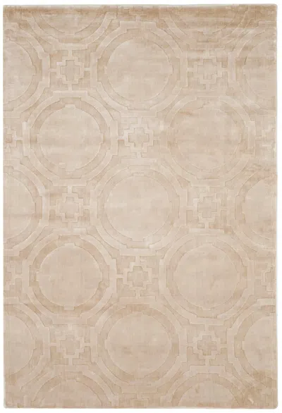 Safavieh Mirage Collection Handmade Rug In Neutral