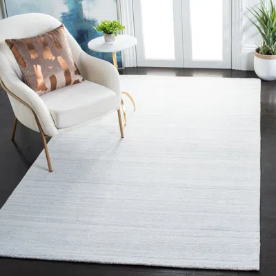 Safavieh Mirage Hand Made Area Rug, Light Grey Solid / Tonal Style Non-shedding In White