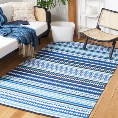 Safavieh Montauk Hand Made Area Rug, Blue / Ivory Bohemian Style Non-shedding