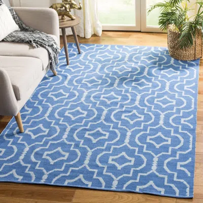 Safavieh Montauk Hand Made Area Rug, Blue / Ivory Contemporary Style Non-shedding