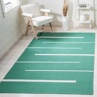 Safavieh Montauk Hand Made Area Rug, Dark Green / Ivory Contemporary Style Non-shedding