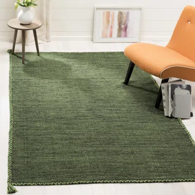 Safavieh Montauk Hand Made Area Rug, Green / Black Solid / Tonal Style Non-shedding
