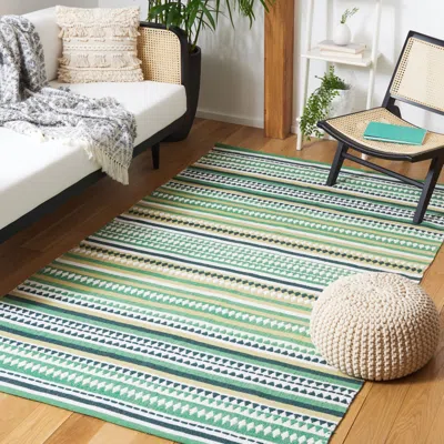 Safavieh Montauk Hand Made Area Rug, Green / Ivory Bohemian Style Non-shedding In Multi