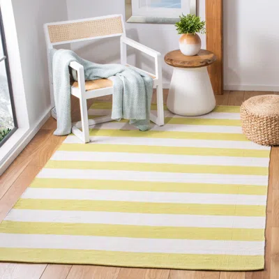 Safavieh Montauk Hand Made Area Rug, Green / Ivory Contemporary Style Non-shedding In Yellow