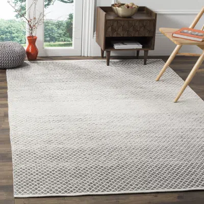 Safavieh Montauk Hand Made Area Rug, Light Grey / Ivory Contemporary Style Non-shedding In Gray