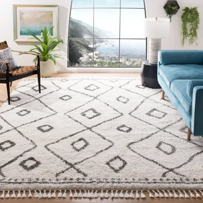 Safavieh Moroccan Fringe Shag Machine Made Area Rug, Ivory / Grey Bohemian Style Easy Care In Gray
