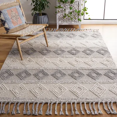Safavieh Natura Hand Made Area Rug, Ivory / Grey Bohemian Style Non-shedding In Gray