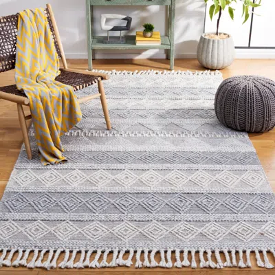 Safavieh Natura Hand Made Area Rug, Silver Bohemian Style Non-shedding In White