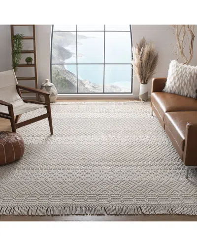 Safavieh Natura Wool Rug