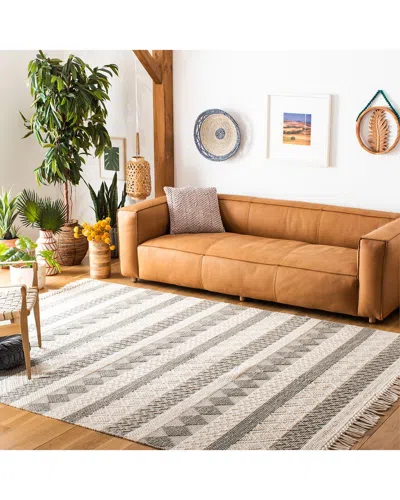Safavieh Natura Wool Rug In Multi