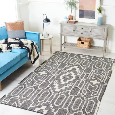 Safavieh Natural Fiber Machine Made Area Rug, Black / Ivory Bohemian Style Easy Care In Gray