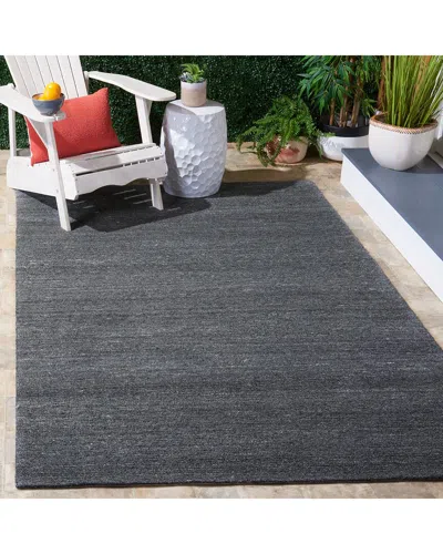 Safavieh Outdoor Micro-loop Glacier Hand Tufted Indoor/outdoor Rug In Gray
