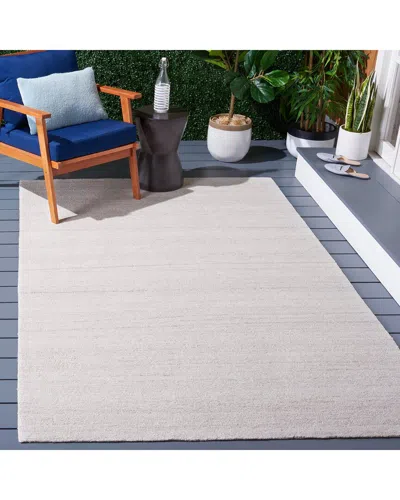 Safavieh Outdoor Micro-loop Glacier Hand Tufted Indoor/outdoor Rug In Neutral