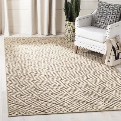 Safavieh Palm Beach Machine Made Area Rug, Beige / Brown Contemporary Style Easy Care