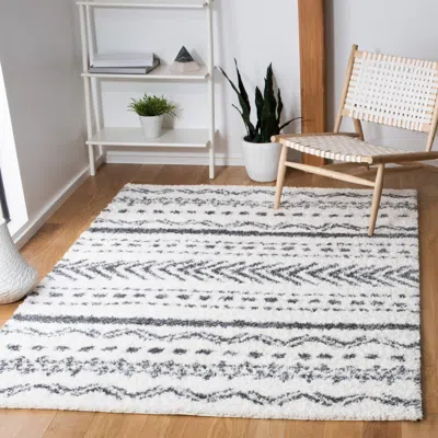 Safavieh Parma Shag Machine Made Area Rug, Ivory / Charcoal Shag / Flokati Style Easy Care In Gray