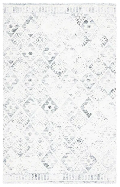 Safavieh Roslyn Handmade Rug In White