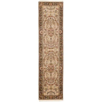 Safavieh Royal Kerman Wool Pile Oriental Rug In Beige;tan