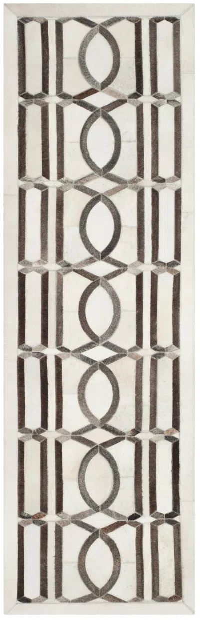Safavieh Studio Leather Rug In Brown