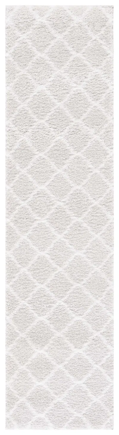Safavieh Tahoe Shag Collection Rug In Neutral