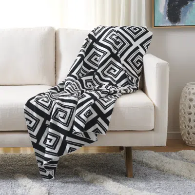 Safavieh Veda Throw In Multi