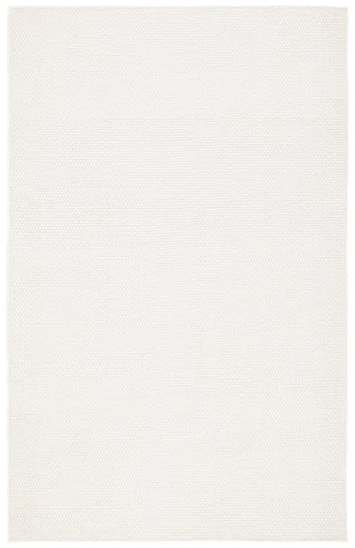 Safavieh Vermont Collection Handmade Rug In White