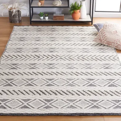 Safavieh Vermont Hand Made Area Rug, Ivory / Black Bohemian Style In Gray